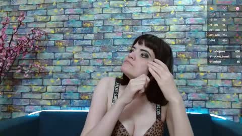 Laura online show from 01.19.25