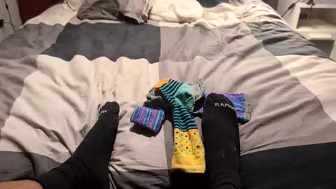 feetofmau online show from 10.25.25