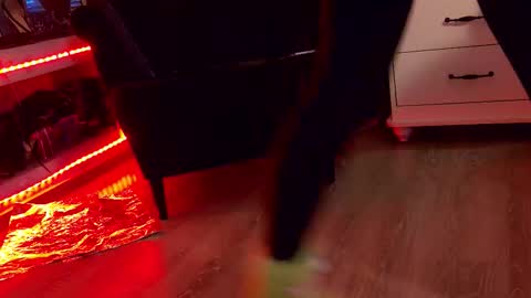 FeetVibe online show from 11.11.25