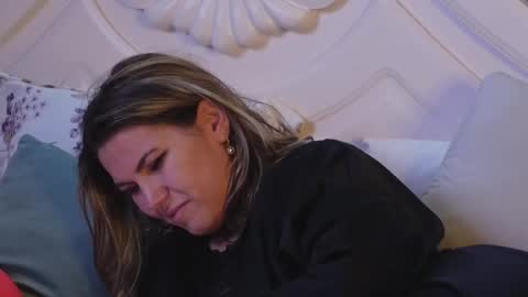 Snapshot of feliciakrige chatting on 02.16.25 FeliciaKrige online show from 02.16.25