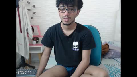 Snapshot of felipecams chatting on 09.12.25 andres felipe benitez online show from 09.12.25