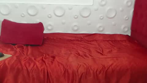 Snapshot of felipecams chatting on 10.28.25 andres felipe benitez online show from 10.28.25