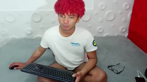 Snapshot of felipecams chatting on 12.03.25 andres felipe benitez online show from 12.03.25