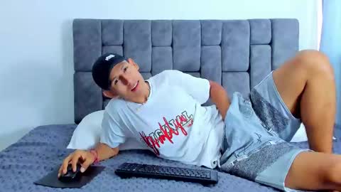 felipehot_gonzales online show from 10.16.25