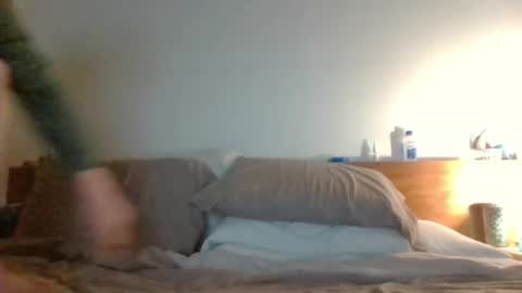 Snapshot of felipesmg2 chatting on 10.17.25 felipesmg2 online show from 10.17.25