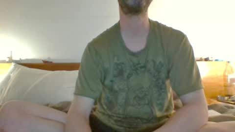 Snapshot of felipesmg2 chatting on 10.20.25 felipesmg2 online show from 10.20.25