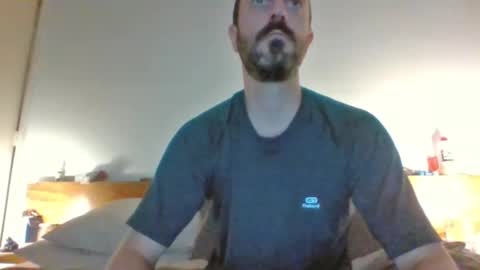 Snapshot of felipesmg2 chatting on 10.24.25 felipesmg2 online show from 10.24.25