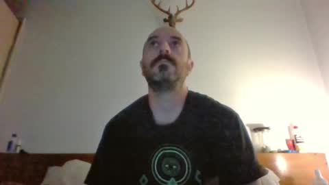 Snapshot of felipesmg2 chatting on 10.30.25 felipesmg2 online show from 10.30.25