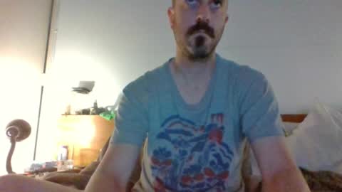 Snapshot of felipesmg2 chatting on 11.25.25 felipesmg2 online show from 11.25.25