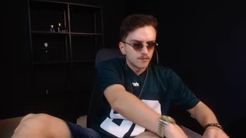 Snapshot of felixstark chatting on 06.17.26 FelixStark online show from 06.17.26