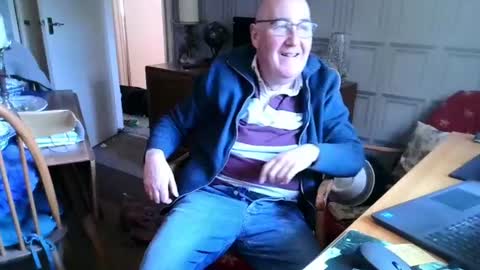 Adam online show from 02.02.25