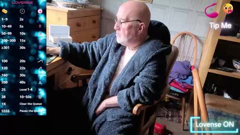 Adam online show from 10.08.25