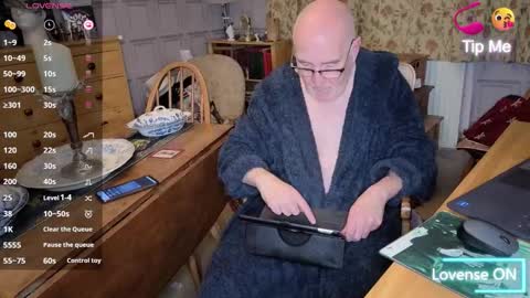 Adam online show from 11.01.25