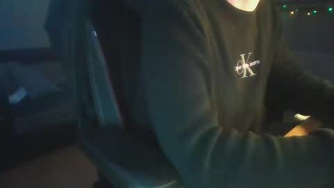 Snapshot of fem_alice_louis_dom chatting on 12.08.24 fem_alice_louis_dom online show from 12.08.24