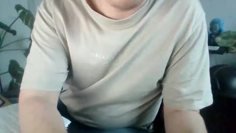 Snapshot of fem_alice_louis_dom chatting on 01.08.26 fem_alice_louis_dom online show from 01.08.26