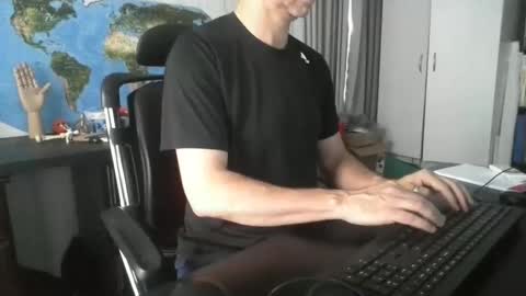 Snapshot of femdomsubby chatting on 12.12.24 femdomsubby online show from 12.12.24