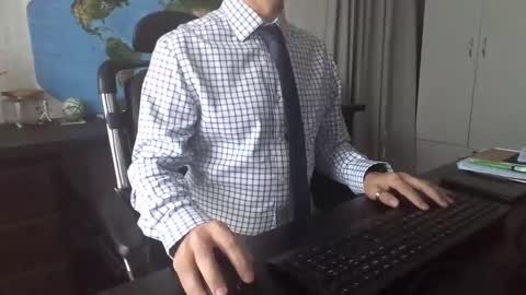 Snapshot of femdomsubby chatting on 09.18.25 femdomsubby online show from 09.18.25