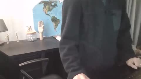 Snapshot of femdomsubby chatting on 10.31.25 femdomsubby online show from 10.31.25