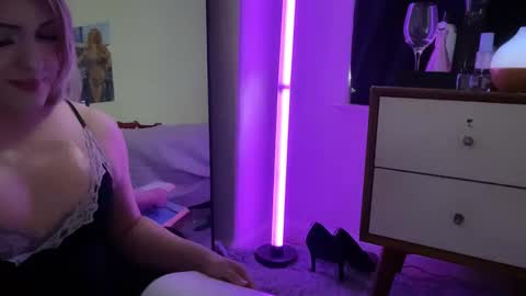 Snapshot of femgirl99 chatting on 02.12.25 this is justice tricia a bigelow. she was fucking my husband tom girardi online show from 02.12.25