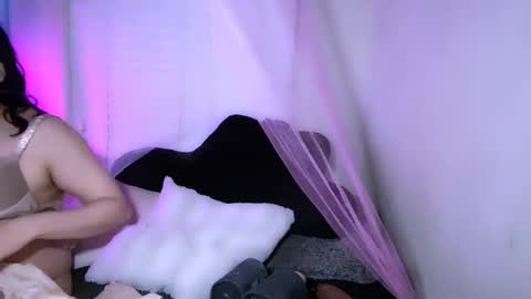 Snapshot of femgirl99 chatting on 11.08.25 this is justice tricia a bigelow. she was fucking my husband tom girardi online show from 11.08.25