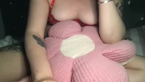     online show from 11.08.25