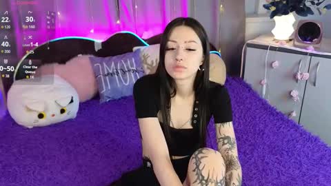 Snapshot of fenilea chatting on 12.03.25 Fenilea online show from 12.03.25