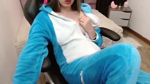 Alejandra online show from 02.20.25