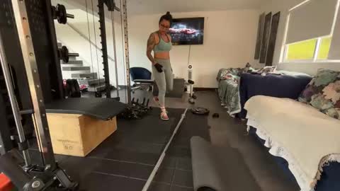 fergiecienta online show from 10.20.25