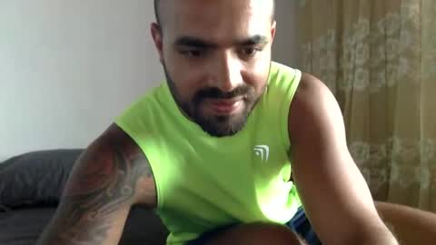 Snapshot of ferpaisa2024 chatting on 01.01.25 insta ferxx1210 Fercho online show from 01.01.25