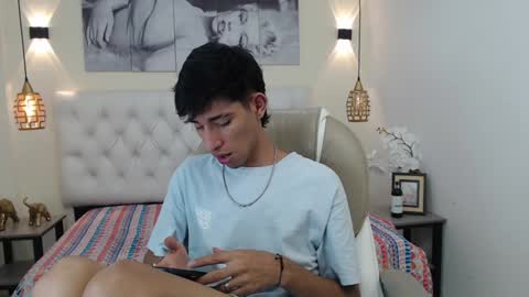 FER PHOENIX online show from 02.04.25