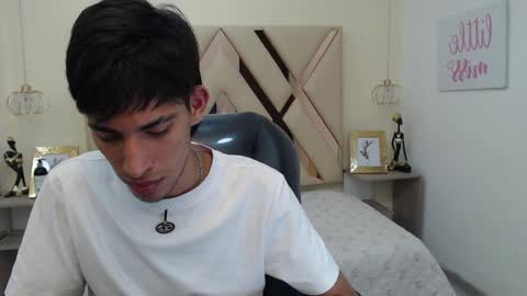 FER PHOENIX online show from 02.07.25