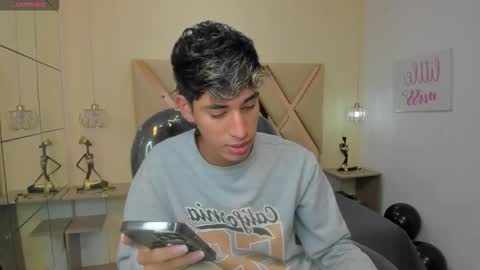 FER PHOENIX online show from 10.22.25