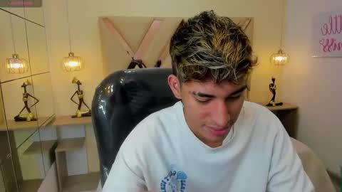 FER PHOENIX online show from 11.27.25