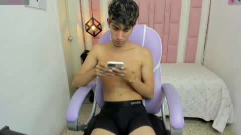 FER PHOENIX online show from 04.09.26