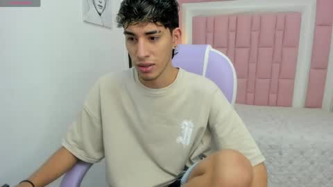 FER PHOENIX online show from 04.21.26