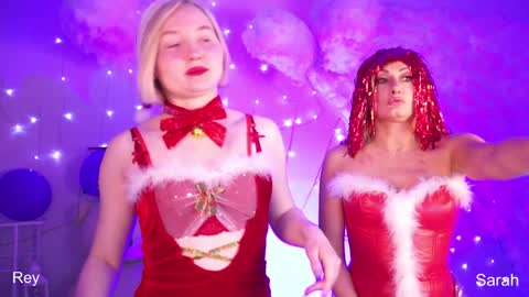 Snapshot of fetishrey chatting on 12.15.24 Rey online show from 12.15.24