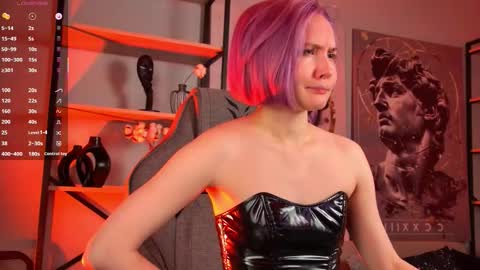 Snapshot of fetishrey chatting on 10.24.25 Rey online show from 10.24.25