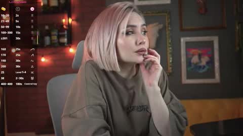 Snapshot of fetishrey chatting on 11.30.25 Rey online show from 11.30.25