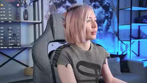 Snapshot of fetishrey chatting on 12.03.25 Rey online show from 12.03.25