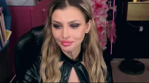 Sarah online show from 11.01.25