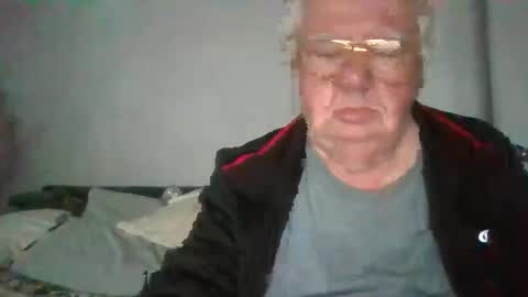 fewxtrapounds985 online show from 09.27.25