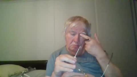 fewxtrapounds985 online show from 12.18.25