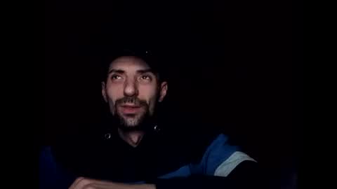 Raised in 90s online show from 11.16.25