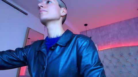 Snapshot of fieramadame chatting on 10.28.25 online show from 10.28.25