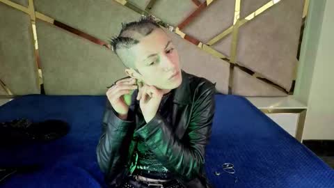 Snapshot of fieramadame chatting on 12.02.25 online show from 12.02.25