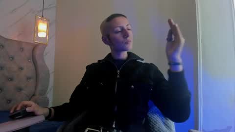   online show from 04.18.26