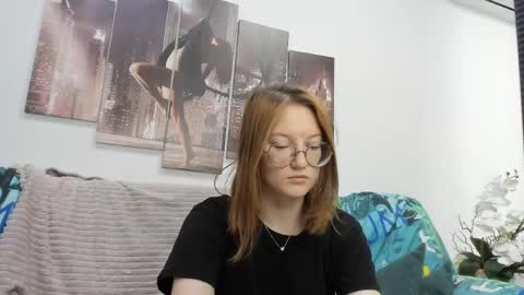 Snapshot of fiery__mary chatting on 05.08.26 Mary online show from 05.08.26