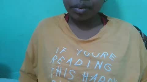 Snapshot of fifaalydia chatting on 10.29.25 fifaalydia online show from 10.29.25