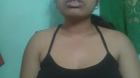 Snapshot of fifaalydia chatting on 11.10.25 fifaalydia online show from 11.10.25