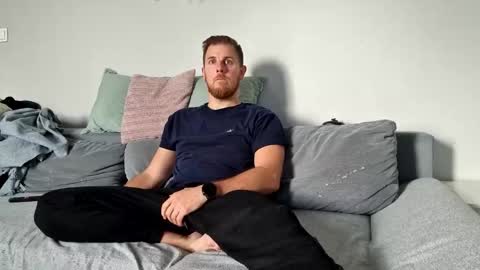 fiolkamil online show from 10.15.25